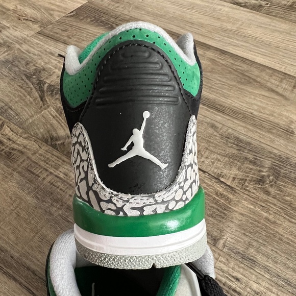Air Jordan 3 Retro 'Pine Green' Sneakers Kids PS Size 1Y - 429487-030 - Picture 11 of 15